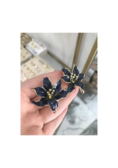 Tasarım Çiçek Model Lacivert Küpe