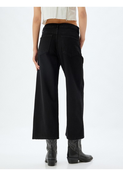 Koton Geniş Paça Crop Kot Pantolon Düğmeli Rahat Kalıp Standart Bel - Wide Crop Leg Jean Siyah 5wal40029md Siyah Koton Geniş Paça Crop Kot Pantolon Düğmeli Rahat Kalıp Standart Bel - Wide Crop Leg Jean Siyah 5wal40029md Siyah