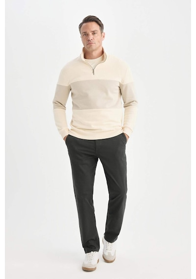 DeFacto Comfort Regular Fit Rahat Kalıp Dik Yaka Fermuarlı Çizgili Kalın Sweatshirt D2401AX24AUER42 DeFacto Comfort Regular Fit Rahat Kalıp Dik Yaka Fermuarlı Çizgili Kalın Sweatshirt D2401AX24AUER42