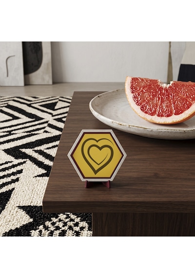 Sevgi Temalı İç İçe Kalp Dekoratif Masaüstü Süsü Kahve Köşelerinizi Tamamlayan Modern Ve Şık Aksesuar 10x10 Cm, Sarı