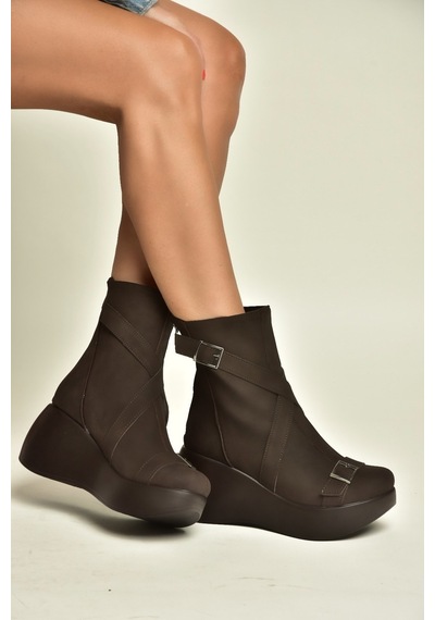 Fox Shoes Z946052701 Kahverengi Nubuk Dolgu Tabanlı Kadın Bot