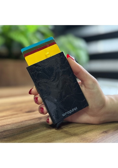 Wrapsol Rfid Korumalı Alüminyum Otomatik Mekanizmalı Kredi Kartlık Desenli Prizma Gri Taş Desenli Siyah Deri Taş Desenli Siyah Deri Siyah