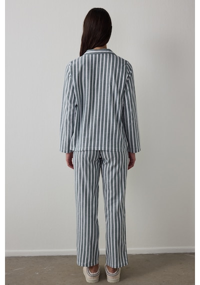 Penti Koyu Yeşil Lazy Morning Çizgili Pamuklu Gömlek Yaka Pijama Takımı Pnl0cyg025sk-dg14 Dg14 Penti Koyu Yeşil Lazy Morning Çizgili Pamuklu Gömlek Yaka Pijama Takımı Pnl0cyg025sk-dg14 Dg14