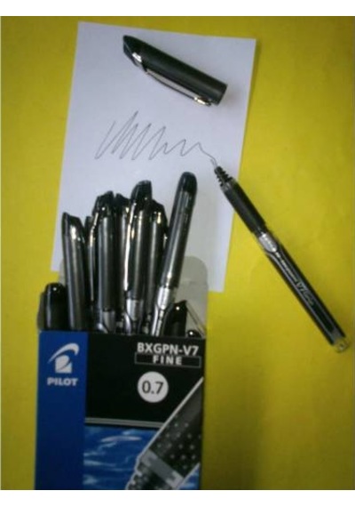 Pilot Kalem 0.7 Grip Siyah 12 Adet Li Kutu