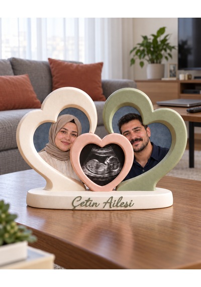 Sehmira Kişiye Özel Üç Kalpli Aile Fotoğraf Çerçevesi Beyaz - Pembe