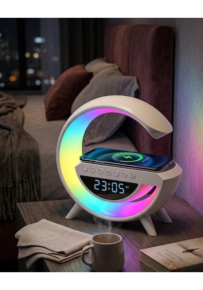 Hubrendy Tekno Rgb Işıklı Kablosuz Şarjlı Bluetooth Hoparlör Saat Ve Alarm Özellikli