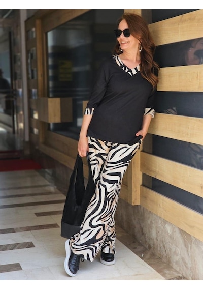 Moderie Butik Kadın Kumaş V Yaka Dirsek Kol Zebra Desenli Ikili Takım Siyah