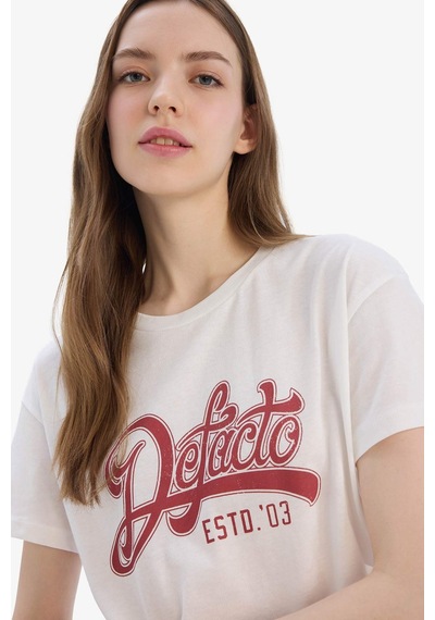 DeFacto Regular Fit Bisiklet Yaka Baskılı Kısa Kollu Tişört F1209AX25SPWT32 DeFacto Regular Fit Bisiklet Yaka Baskılı Kısa Kollu Tişört F1209AX25SPWT32