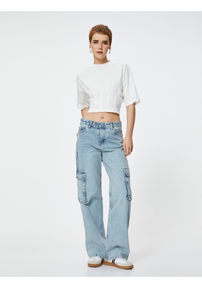 Koton Crop Korse Detaylı Tişört Kısa Kollu Bisiklet Yaka Pamuklu Ekru 4sal10198ık 4SAL10198IK010 Ekru Koton Crop Korse Detaylı Tişört Kısa Kollu Bisiklet Yaka Pamuklu Ekru 4sal10198ık 4SAL10198IK010 Ekru