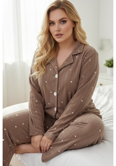 Siyah İnci Düğmeli Büyük Beden Polar Kışlık Örme Pijama Takım Kahverengi