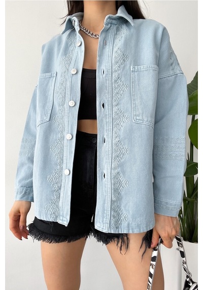 Femelle Kadın Buz Mavi Yeni Sezon Çift Cepli Standart Beden Nakış Işlemeli Oversize Ceket