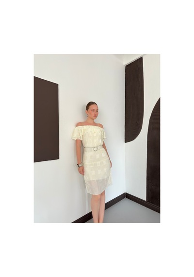 Verymoda Kayık Yaka Piliseli Kemerli Elbise D1694 Krem