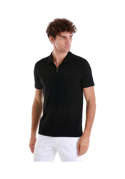 Hatemoğlu Siyah Regular Fit Jakarlı Polo Yaka Fermuarlı Tişört 35362024c014 002 Siyah