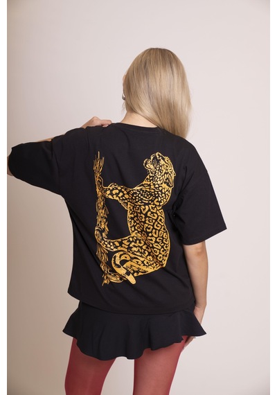 Afloow Muse Oversize Siyah Tişört %100 Pamuk Ön Leopar A Harfi Detaylı, Sırtı Büyük Leopar Baskılı, Rahat Ve Şık Tasarım Unisex Günlük T-shirt Siyah Afloow Muse Oversize Siyah Tişört %100 Pamuk Ön Leopar A Harfi Detaylı, Sırtı Büyük Leopar Baskılı, Rahat Ve Şık Tasarım Unisex Günlük T-shirt Siyah
