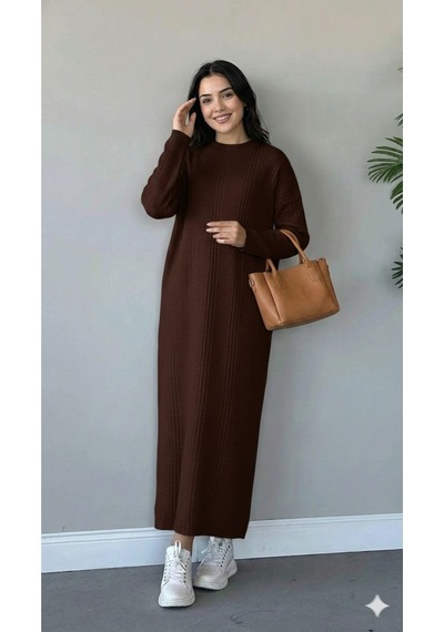 Sonbaharmoda Kadın Uzun Triko Elbise %100 Akrilik Bisiklet Yaka Rahat Ve Şık Kışlık Model Kahverengi