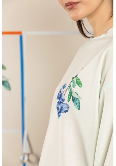 Ters Dikiş Detaylı Yaban Mersini Desenli Sweatshirt Yeşil