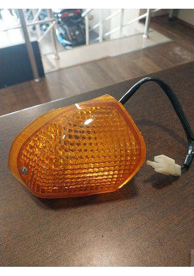Zzr 600 Arka Sağ Sinyal