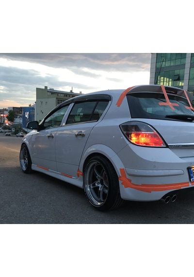 Opel Astra H Yan Marşpiyel Takımı - Plastik - Parlak Siyah
