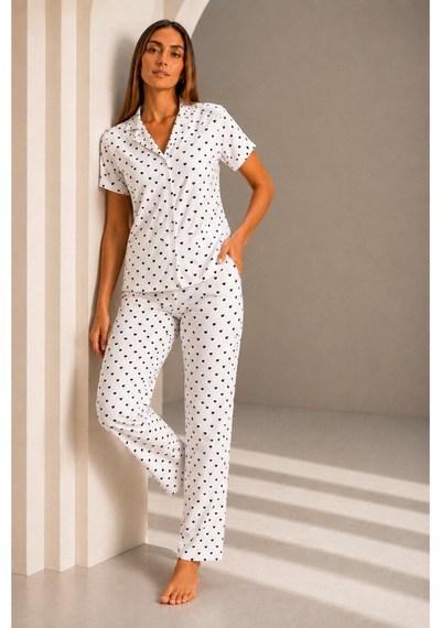 Kadın Kısa Kol Rahat Kalıp Şık Kar Beyaz Pijama Takımı
