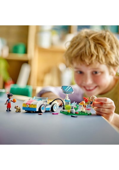 LEGO® Friends Elektrikli Araba ve Şarj İstasyonu 42609 6+ Yaratıcı Oyuncak Yapım Seti - 170 Parça