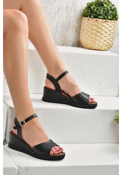 Fox Shoes Siyah Kadın Dolgu Topuklu Ayakkabı K674605409 Siyah-suni Deri