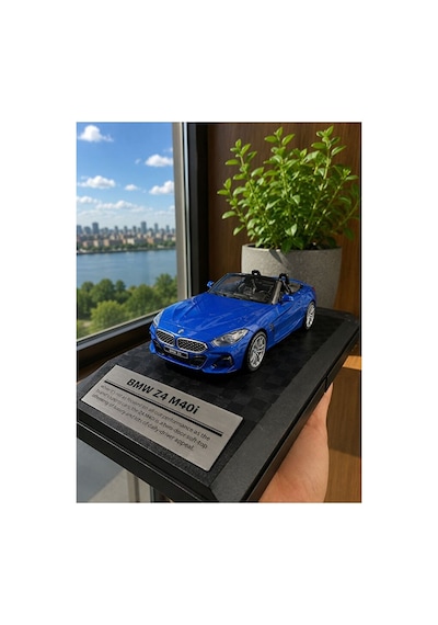 Bmw Z4 M40i Diecast Model Araba 1:26 Ölçek Kutulu Özel Standlı Bmw Z4 Diecast Araba 18660301