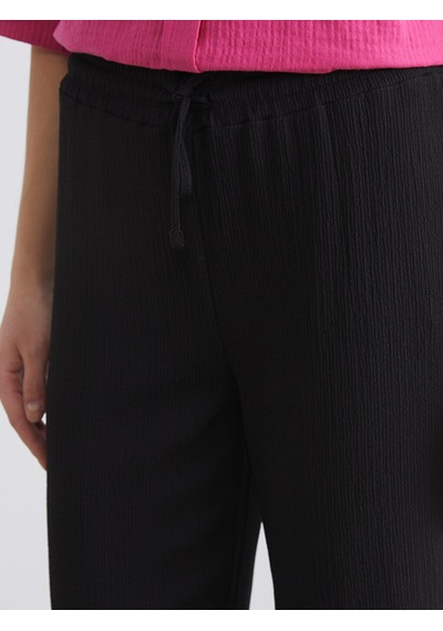 Lcw Comfort Siyah Beli Lastikli Dokulu Kadın Pantolon