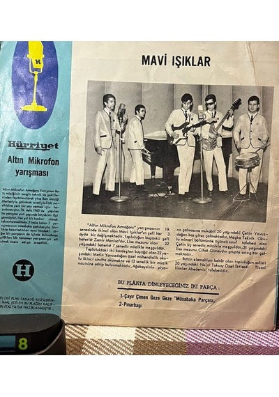 Mavi Işıklar - Çayır Çimen Geze Geze / Pınarbaşı 1966 Altın Mikrofon Orijinal 45'lik Plak