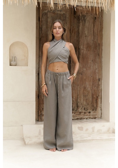 Mai Collection Mai Studios Co. Moira Füme Keten Crop Pantolon Takım Füme Mai Collection Mai Studios Co. Moira Füme Keten Crop Pantolon Takım Füme