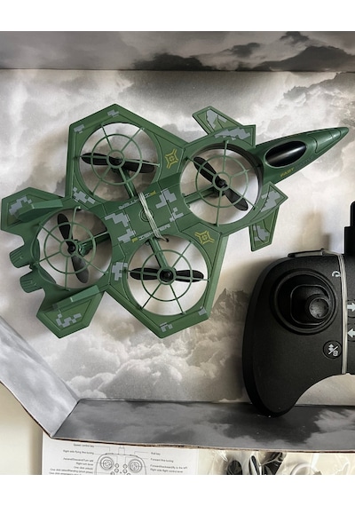 Uzaktan Kumandalı Yeşil Uçak Dron 2.4ghz 360 Derece Dönen Otomatik İniş Kalkış