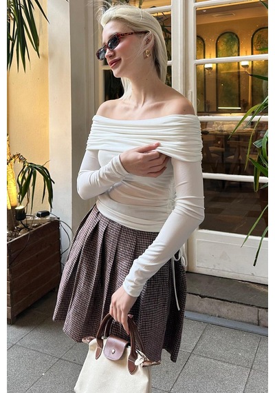 Madmext Beyaz Büzgülü Kayık Yaka Kadın Bodysuit Mg2250 Beyaz