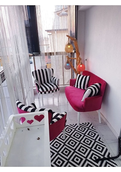 Azra Mobilya Çay Seti Oturma Grubu Oturma Takımı Iskelet Ahşap Mobilya Takımı Balkon Bahçe Mobilyası Zebra - Fuşya Azra Mobilya Çay Seti Oturma Grubu Oturma Takımı Iskelet Ahşap Mobilya Takımı Balkon Bahçe Mobilyası Zebra - Fuşya