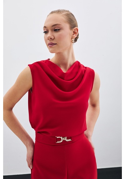 Sateen Degaje Yaka Kolsuz Bluz - Kırmızı