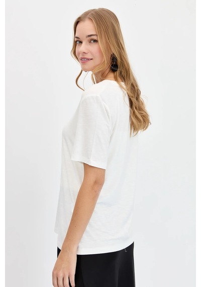 Desen Triko Kadın Sıfır Yaka Flamlı Kumaş Penye T-shirt Kmy24084 Ekru