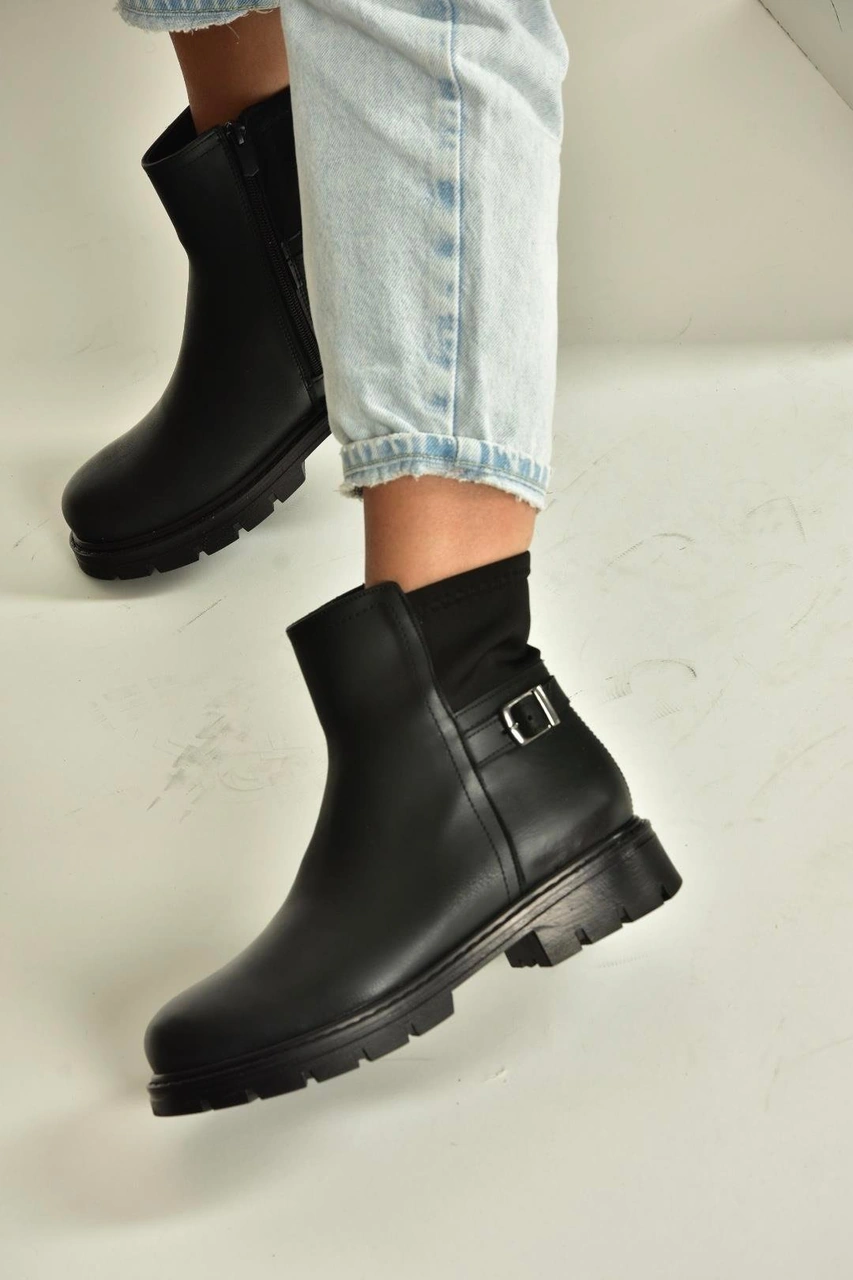 Fox Shoes V674420409 Siyah Kalın Tabanlı İçi Tüylü Kadın Bot Siyah-Suni Deri