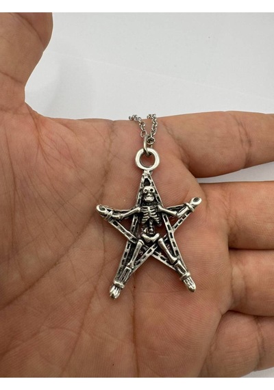 Yıldız Figürlü İskelet Kolye Gizemli Ve Alternatif Unisex Aksesuar Çok renkli