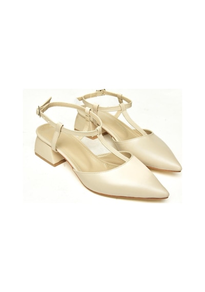 Fox Shoes U998243309 Ten Alçak Topuklu Kadın Ayakkabı Ten