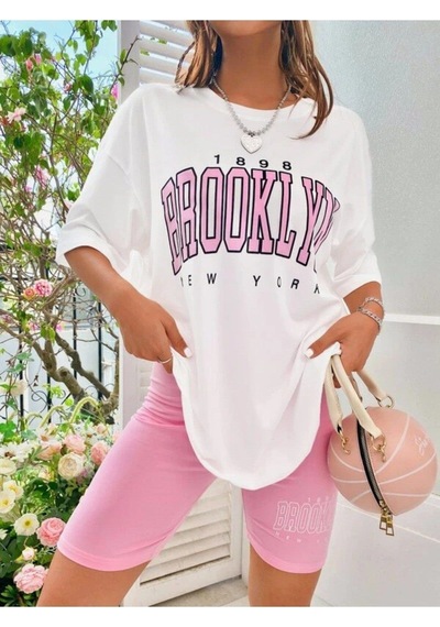 Flood Of Style Kadın Açık Pembe Baskılı 1898 Brooklyn New York Beyaz Oversize Bisiklet Yaka T-shirt Lacivert