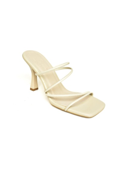 Fox Shoes P590033909 Bej Kalın Topuklu Kadın Ayakkabı Bej