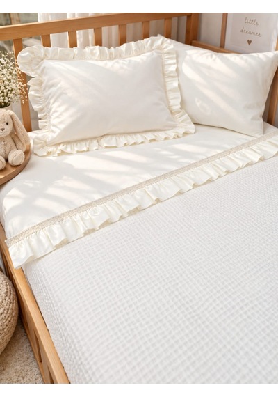 Sallhome Baby Ekru Fırfırlı Bebek Pike Takımı 4 Parça 90x120 Cm Pamuklu Pike, Çarşaf Ve 2 Yastık Kılıfı