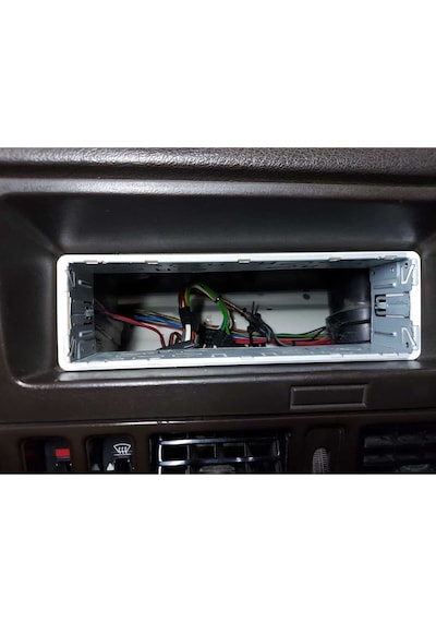 Opel Corsa A Kasa Teyp Çerçevesi
