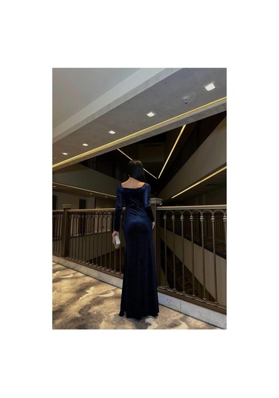 DefyModa Kadın Kadife Kumaş Kare Yaka Taş Detaylı Abiye Elbise Lacivert