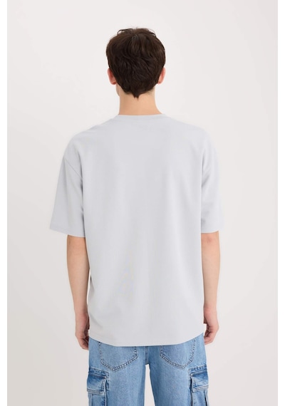 DeFacto Oversize Geniş Kalıp Ütü Gerektirmeyen Bisiklet Yaka Kısa Kollu Basic Düz Ağır Kumaş Tişört X3926AZ25SPGR184 DeFacto Oversize Geniş Kalıp Ütü Gerektirmeyen Bisiklet Yaka Kısa Kollu Basic Düz Ağır Kumaş Tişört X3926AZ25SPGR184
