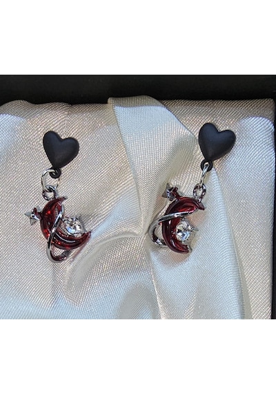 Dükkan Design Heart Detay Y2k Red Moon Küpe Gümüş