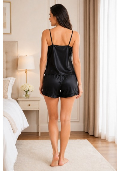 Loule Kadın Siyah Tül Yan Detaylı Dantelli Şortlu Pijama Takımı