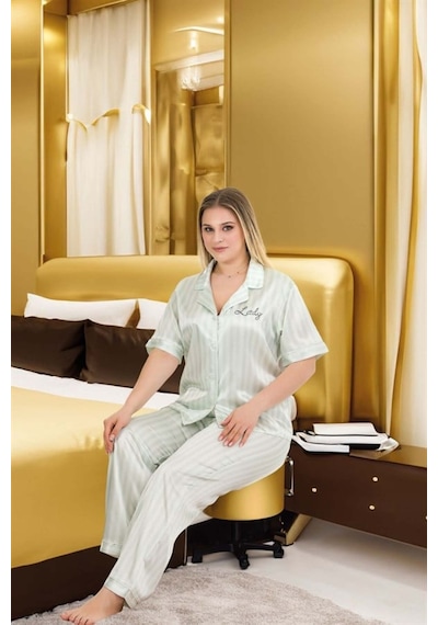 Aria S Closet Büyük Beden Şık Tasarım Mint Yeşil Çizgili Düğmeli Kısa Kol Lüx Saten Pijama Takımı Mint Aria S Closet Büyük Beden Şık Tasarım Mint Yeşil Çizgili Düğmeli Kısa Kol Lüx Saten Pijama Takımı Mint
