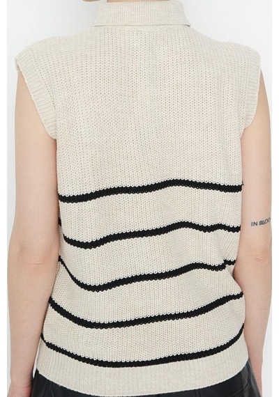 Ersefa Stil Modern Kadın Regular Standart Kol Polo Yaka Fermuarlı Çizgil Bej