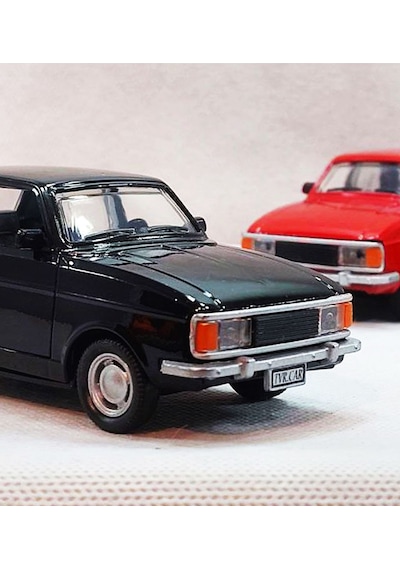 Tofaş Metal Çekbrak Araba Hillman Hunter 1966 Kırmızı Çok Renkli