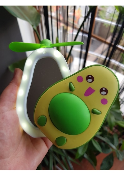 Sevimli Avokado Tasarımlı Led Işıklı Usb Kablolu Mini Fan I Masa Üstü Ve Boyun İpli Vantilatör