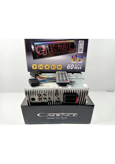 Cadence Teyp Led Animasyonlu , Çift Usb, Çift Amfi , Ekstra Bass Ve Bluetoothlu 7 Renk Oto Teyp